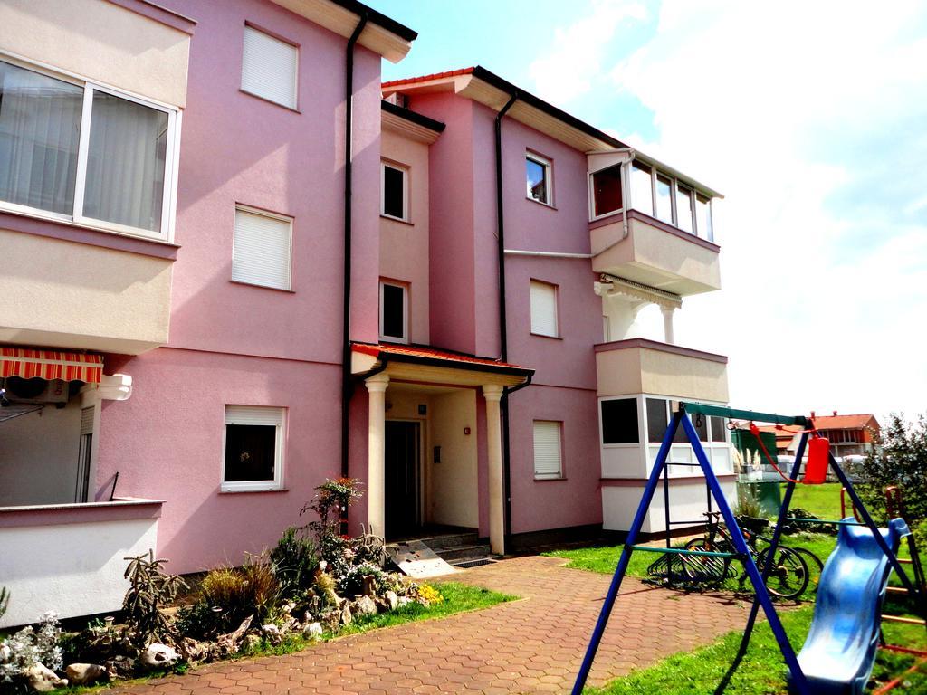 Apartment Anna Fažana Esterno foto