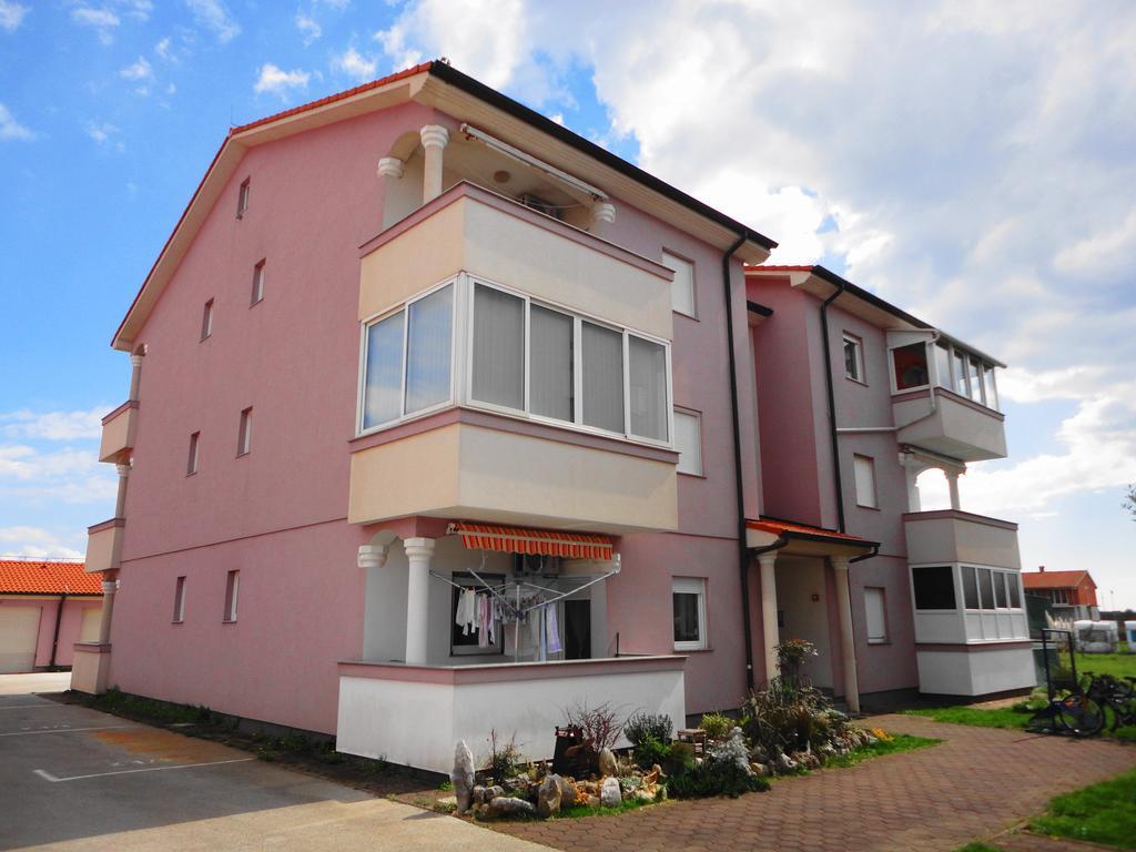 Apartment Anna Fažana Esterno foto